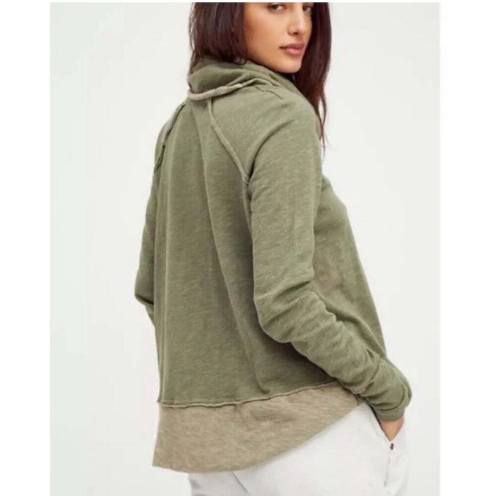 FREE PEOPLE Beach | Women’s Olive Green Cocoon Cowl Neck Pullover Top S/M - Picture 2 of 10